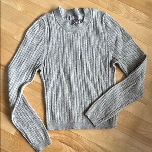 ASOS Gray Ribbed Knit Sweater size 6 viscose
